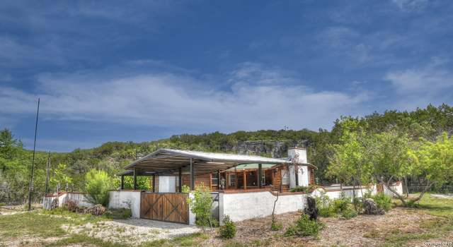 Photo of 297 Bluff Creek Rd, Leakey, TX 78873