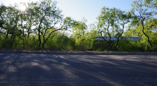 Photo of 711 N Davidson, Karnes City, TX 78118