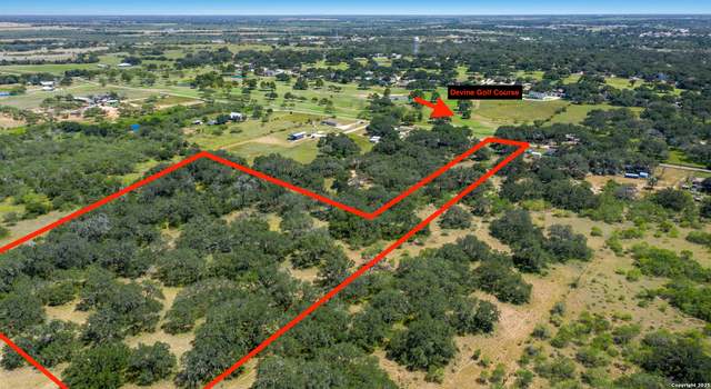 Photo of 669 County Road 768, Devine, TX 78016