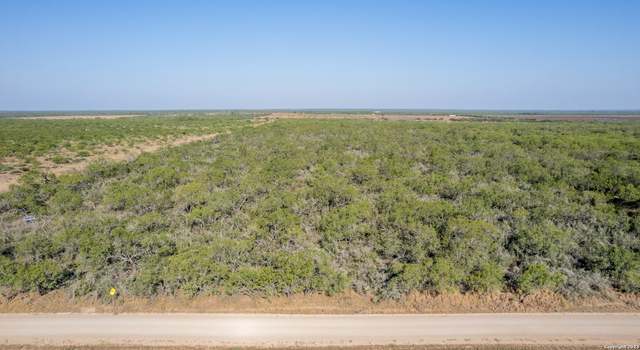 Photo of 18268 County Road 310, Charlotte, TX 78011