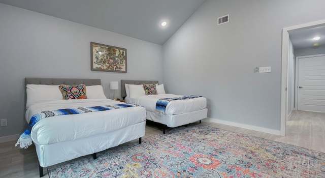 Photo of 1413 Santa Monica St, San Antonio, TX 78201