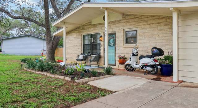 Photo of 503 Mockingbird, Devine, TX 78016