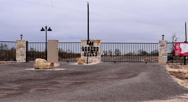 Photo of 249 Legend Hills Rd, Uvalde, TX 78801