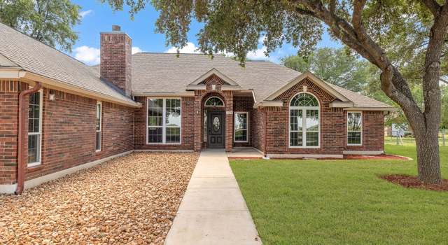Photo of 124 County Road 4712, Castroville, TX 78009
