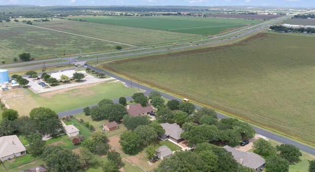 Photo of 124 County Road 4712, Castroville, TX 78009