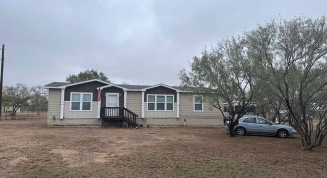 Photo of 426 County Road 2755, Bigfoot, TX 78005