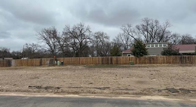 Photo of 121 Sutton Place-lot16, Uvalde, TX 78801