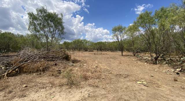Photo of 00 E FM 462, Bigfoot, TX 78005