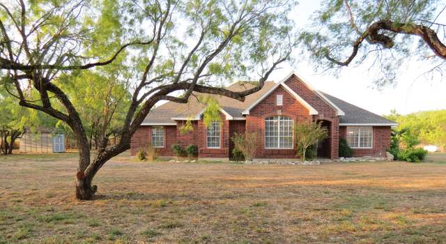Photo of 830 Rodriguez Ln, Pleasanton, TX 78064