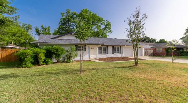 Photo of 610 Richfield Dr, Windcrest, TX 78239-2008