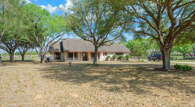 Photo of 116 Country Place Dr, Adkins, TX 78101