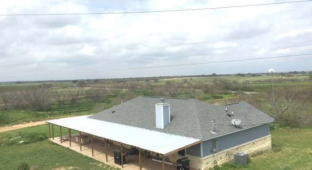 Photo of 1571 State Highway 173, Bigfoot, TX 78005