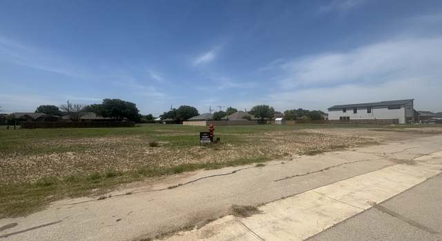 Photo of 2 Utopia, Selma, TX 78154