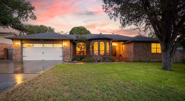 Photo of 52 Mission Dr, New Braunfels, TX 78130-6657