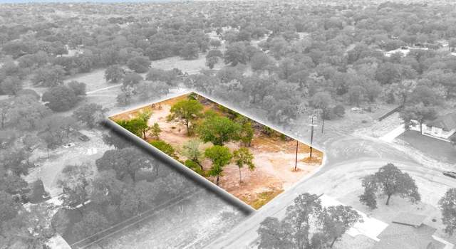Photo of 181 Timber Pl, La Vernia, TX 78121