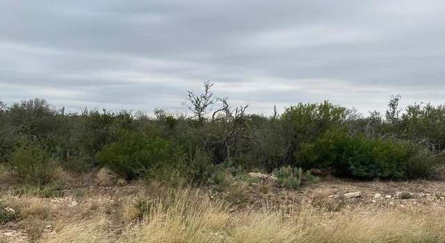 Photo of 30 Rocky Hills Cir, Uvalde, TX 78801