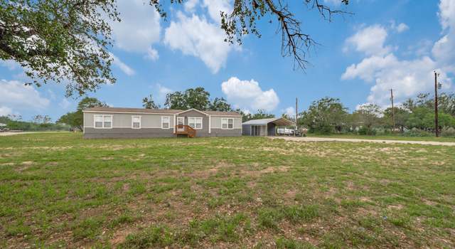Photo of 1192 County Road 777, Devine, TX 78016