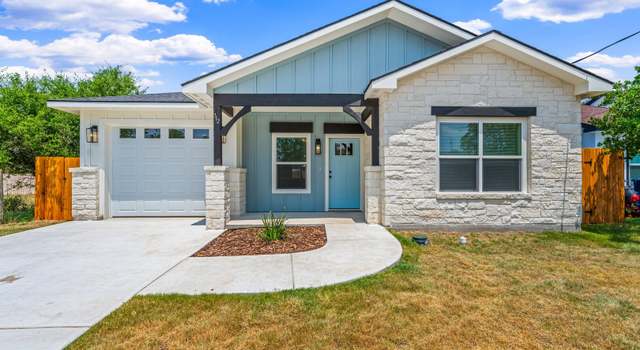 Photo of 712 Gilmer, Kerrville, TX 78028