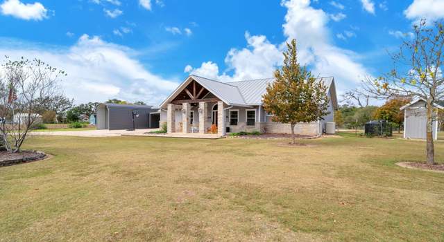 Photo of 1405 Red Bluff Rd, Pipe Creek, TX 78063-5440