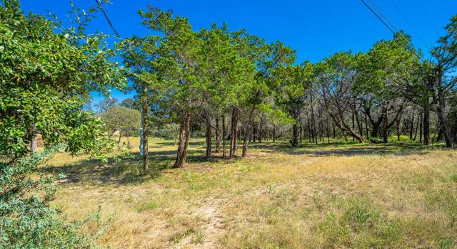 Photo of 665 Town Creek Rd, Kerrville, TX 78028