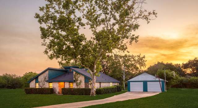 Photo of 14029 Heather Glen Ln, Lytle, TX 78052