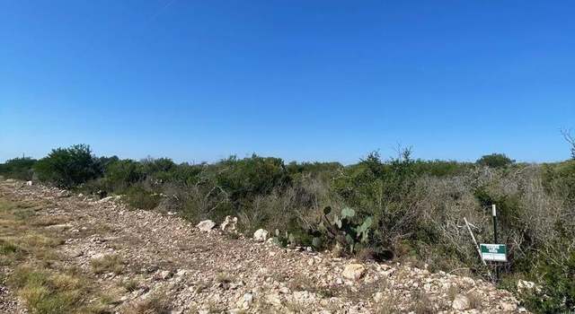 Photo of 583 Legend Hills Rd, Uvalde, TX 78801