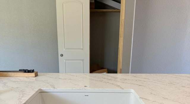 Photo of 109 Sutton Pl, Uvalde, TX 78801