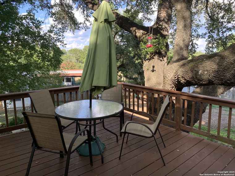 Photo of 111 Valley View St Canyon Lake, TX 78133