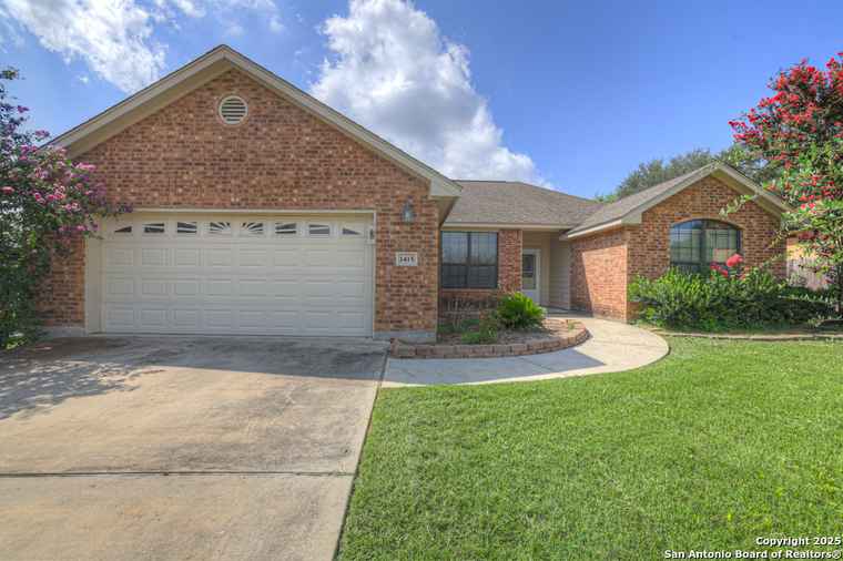 Photo of 1415 Allison New Braunfels, TX 78130