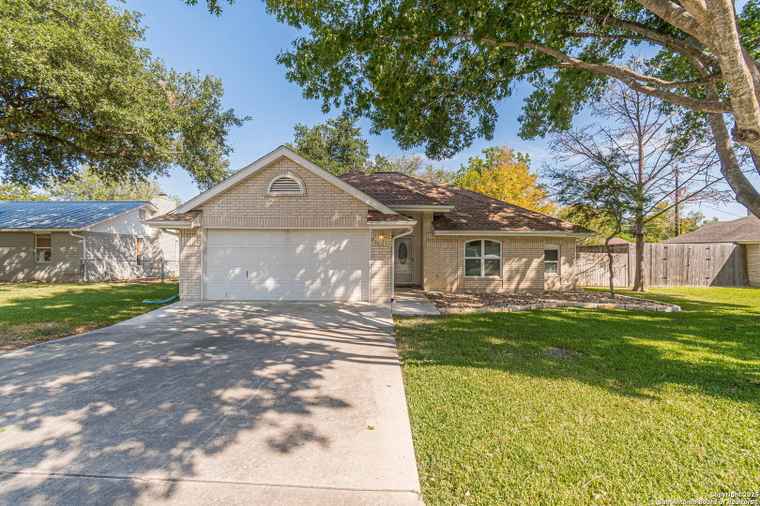 Photo of 934 Lazy New Braunfels, TX 78130