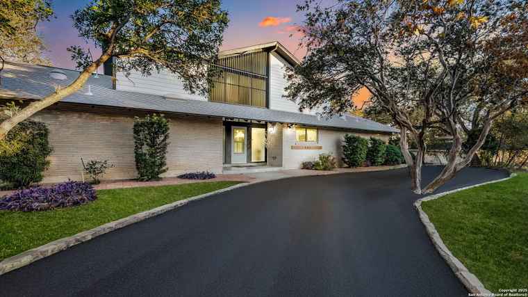 Photo of 402 Prinz San Antonio, TX 78213