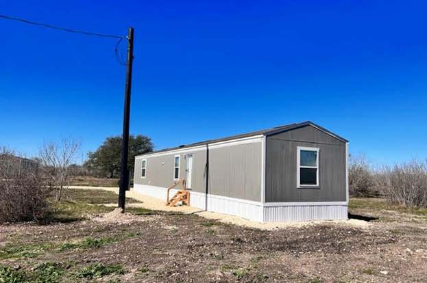 888 Lobo Loop, Hondo, TX 78861 | MLS# 1752987 | Redfin