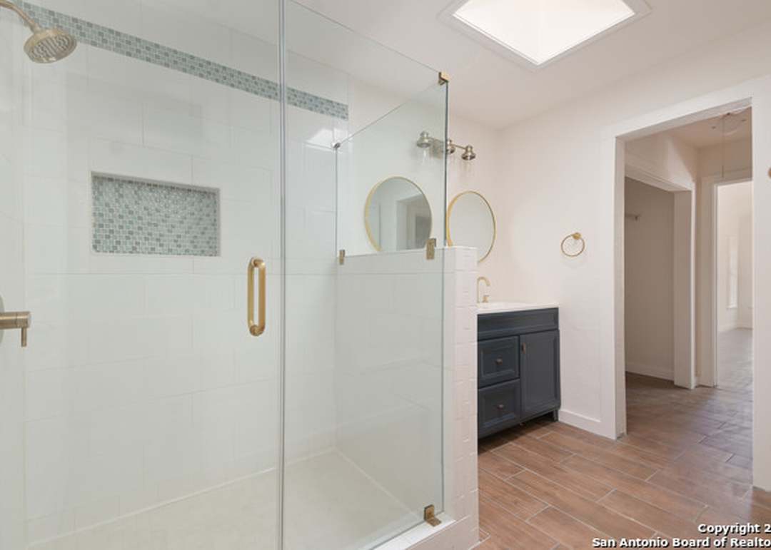 8427 Timber Glen St, San Antonio, TX 78250-4416
