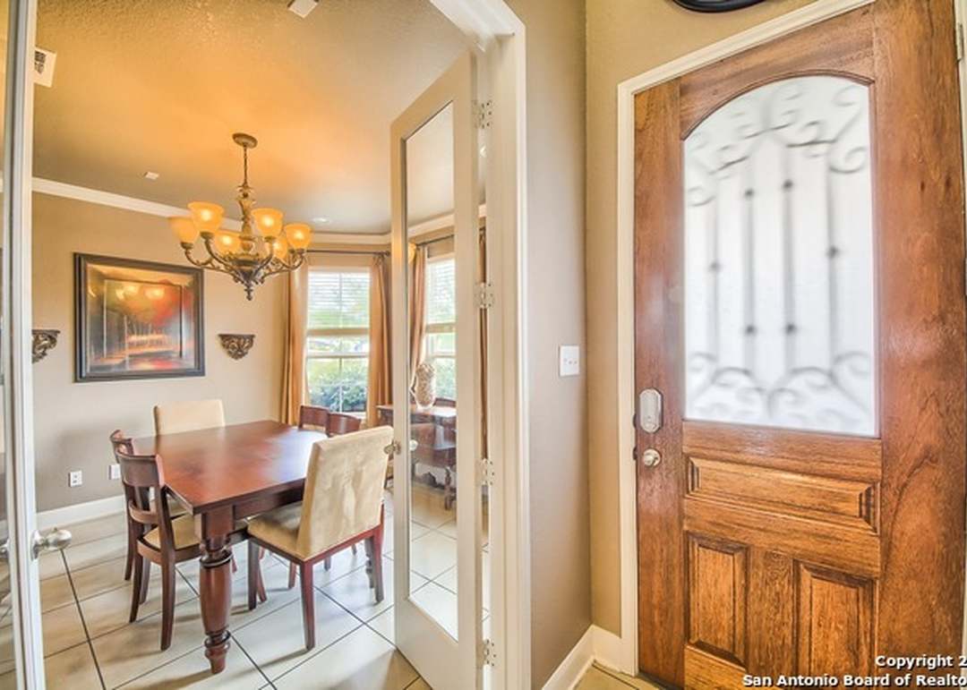 23911 Waterhole Ln, San Antonio, TX 78261-2691