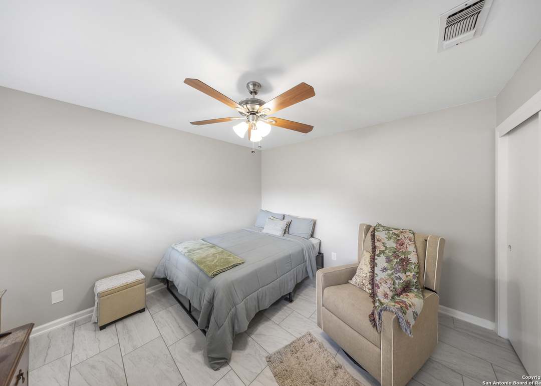 538 Candleglo, Windcrest, TX 78239