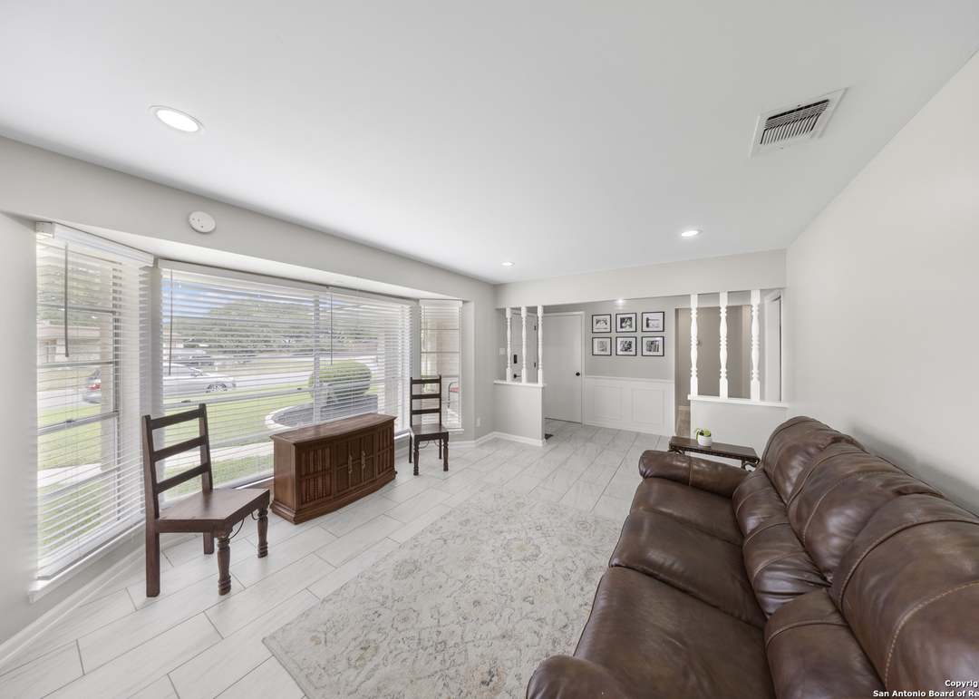 538 Candleglo, Windcrest, TX 78239