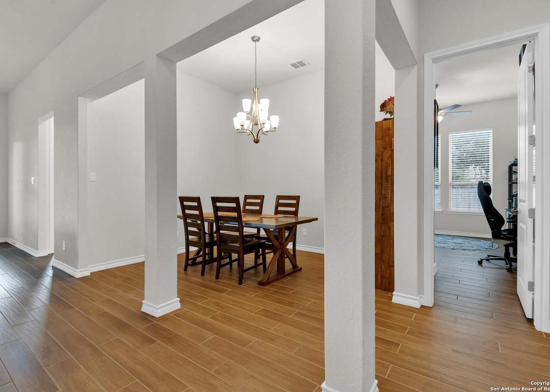 8910 Bellacor Rdg, Boerne, TX 78015-5217