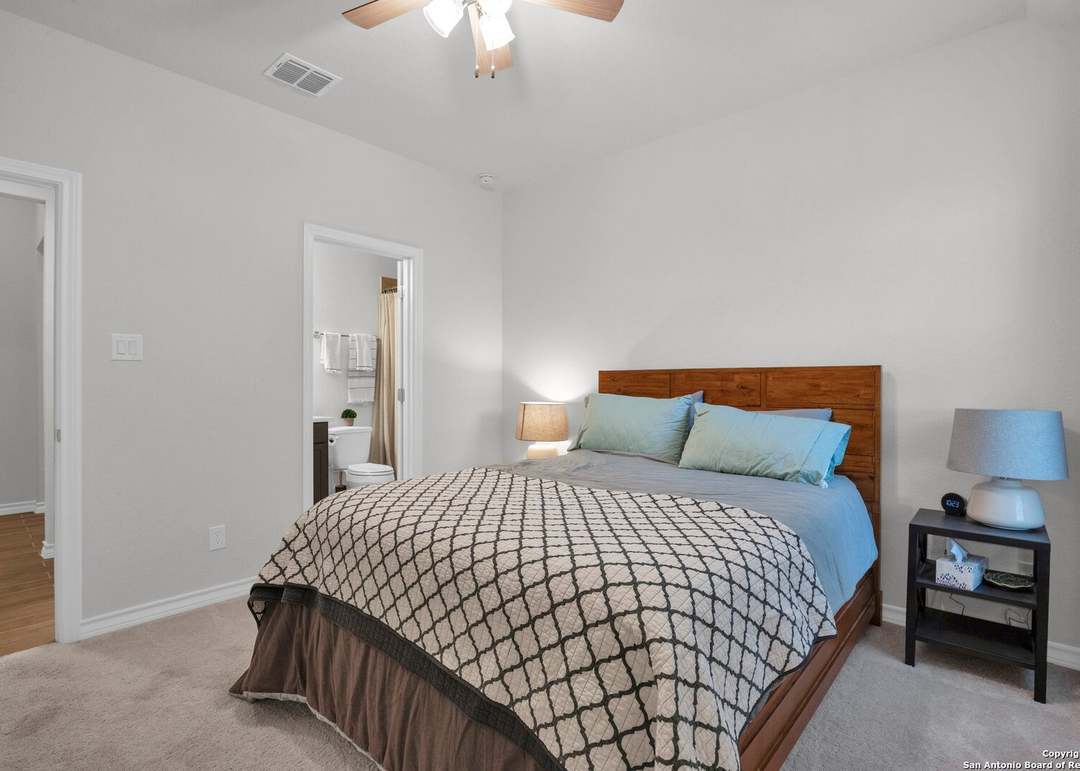 8910 Bellacor Rdg, Boerne, TX 78015-5217