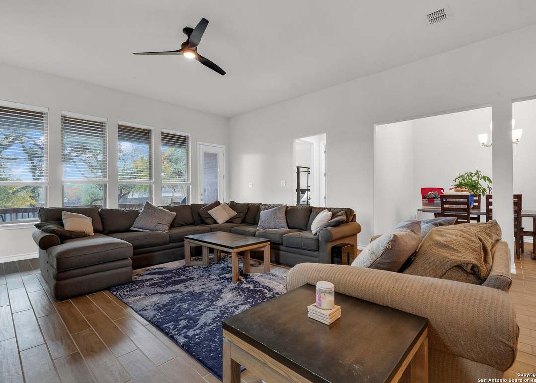 8910 Bellacor Rdg, Boerne, TX 78015-5217