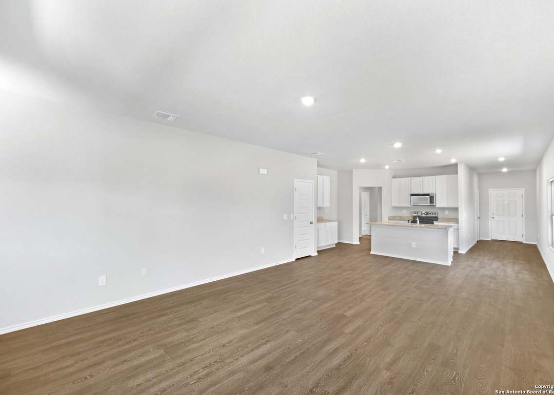 3226 Farm Oak, San Antonio, TX 78223