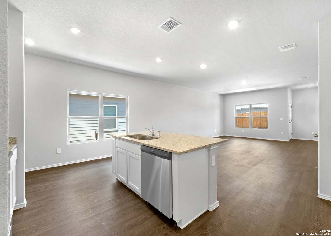 3226 Farm Oak, San Antonio, TX 78223