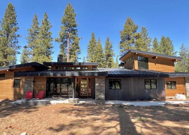 Property at 15556 Lois Ln, Truckee, CA 96161-1273, 4 beds, 3.5 baths