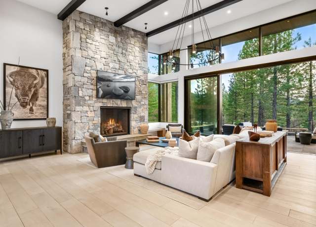 Property at 7750 Lahontan Dr, Truckee, CA 96161-5229, 4 beds, 4.5 baths