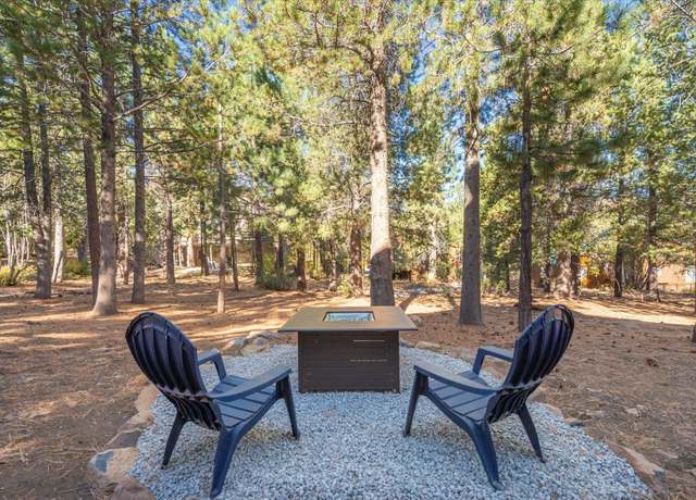 Property at 12386 Snowpeak Way, Truckee, CA 96161, 5 beds, 3.5 baths