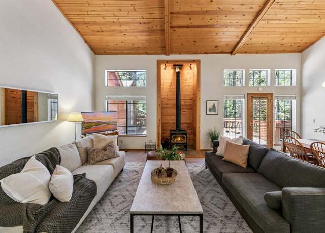 Property at 11510 Lausanne Way, Truckee, CA 96161-6011, 3 beds, 2 baths