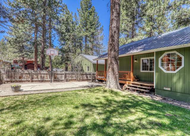 Property at 10411 Saint James Pl, Truckee, CA 96161, 4 beds, 2 baths