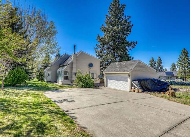 Property at 725 Roundup Dr, Loyalton, CA 96118, 3 beds, 2 baths