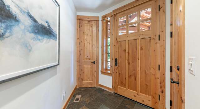 Photo of 10236 Valmont Trl, Truckee, CA 96161