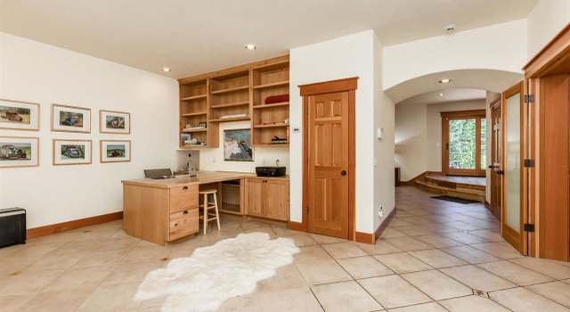 Photo of 15312 Skislope Way, Truckee, CA 96161-0000