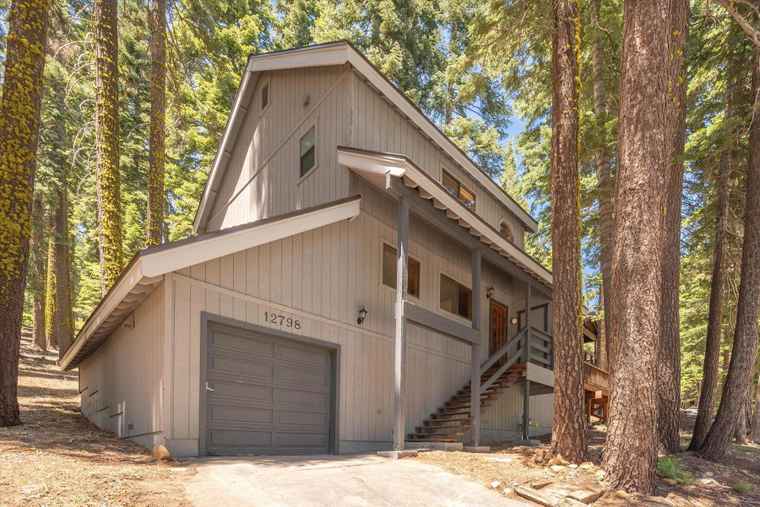 Photo of 12798 Skislope Way Truckee, CA 96161